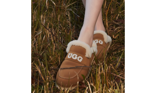 “따뜻한 정품 어그 부츠 플랫폼 모델 추천! 양털 보온성 & 방수 기능 완벽!”